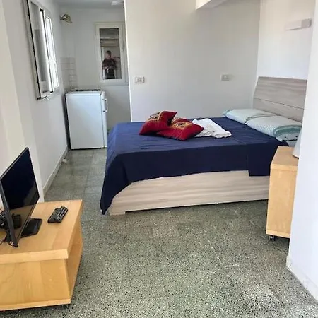 Appartamento Con Ampio Terrazzo Rome Exterior photo