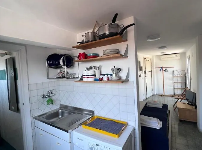 Appartamento Con Ampio Terrazzo